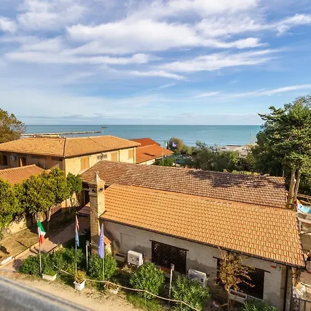 Affittacamere Isola Felice Silvi Paese