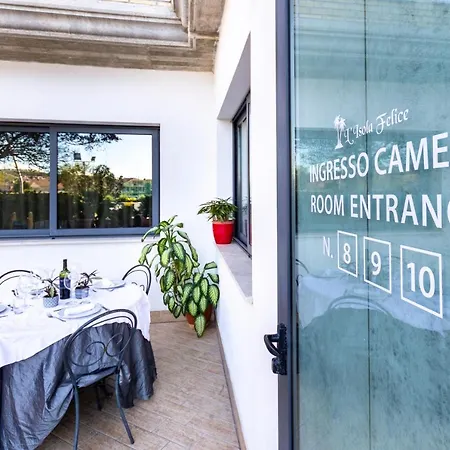 Isola Felice Gasthuis Silvi Paese