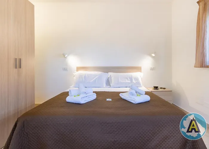 Isola Felice Silvi Paese